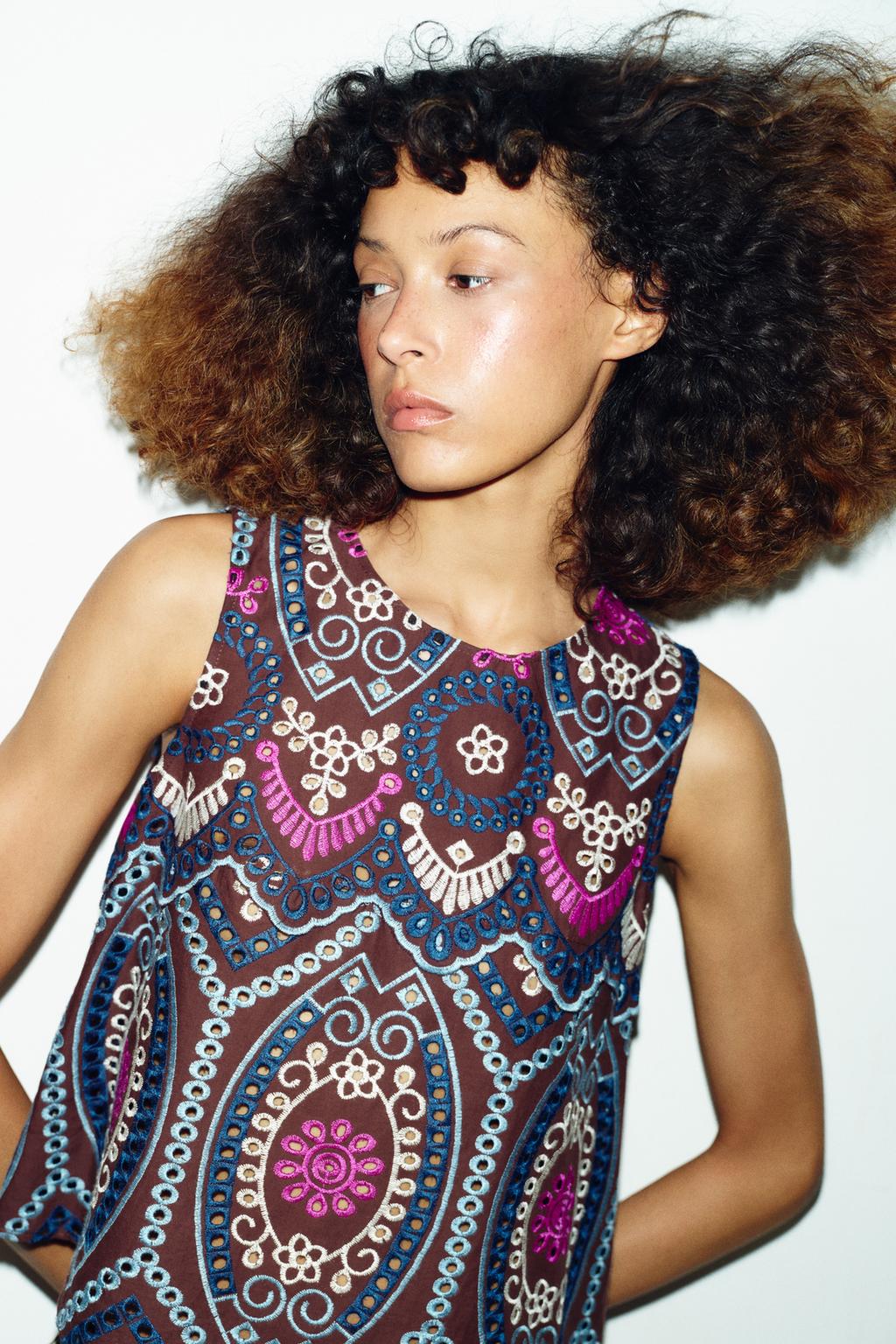 ТОП С ПЕРФОРИРОВАННОЙ ВЫШИВКОЙ