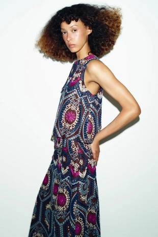 Топ с перфорированной вышивкой- Заказать в России