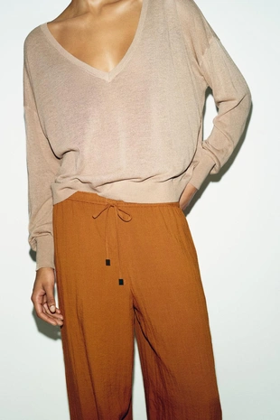 Широкие брюки на резинке