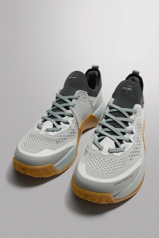 Кроссовки для тренировок