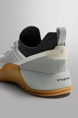 Кроссовки для тренировок