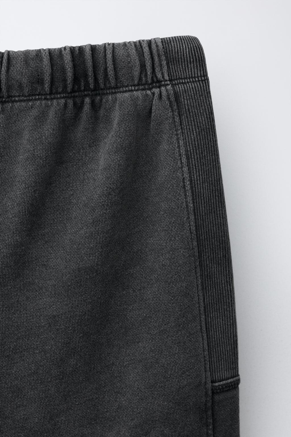 ШОРТЫ ИЗ МЯГКОЙ ТКАНИ С ЭТИКЕТКОЙ