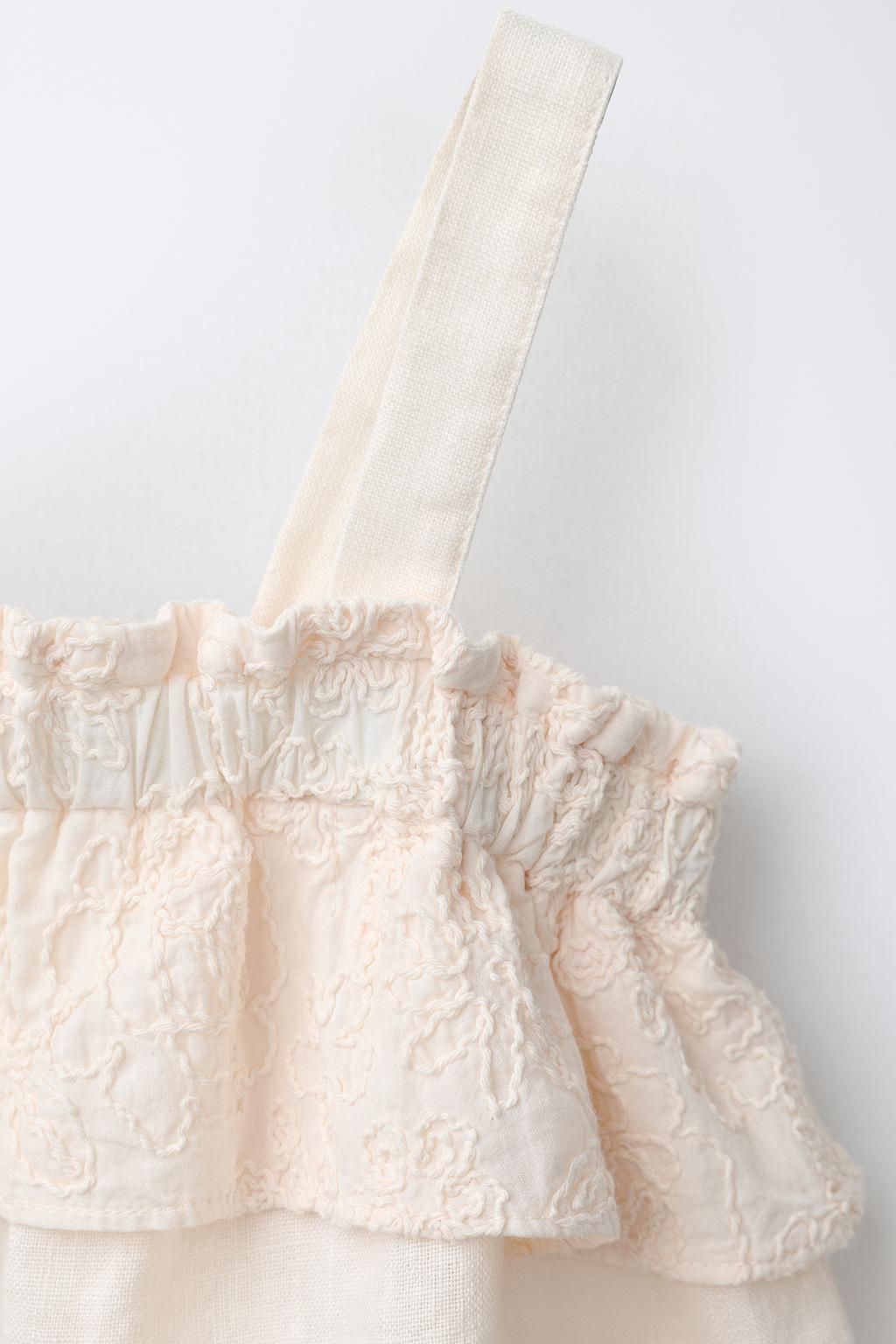 ТОП ИЗ СМЕСОВОГО ЛЬНА С ЦВЕТОЧНОЙ ВЫШИВКОЙ