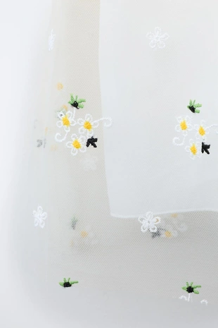 Платье из полупрозрачной ткани с цветочным узором