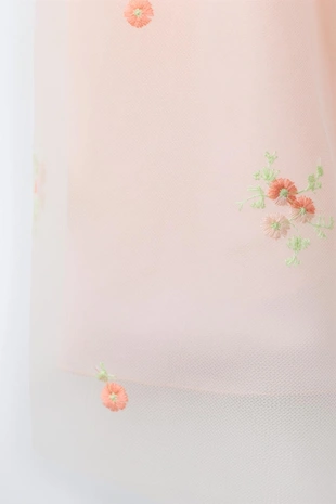 Платье из полупрозрачной ткани с цветочным узором