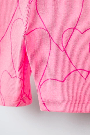 Легинсы-велосипедки в рубчик с сердечками- Заказать в России