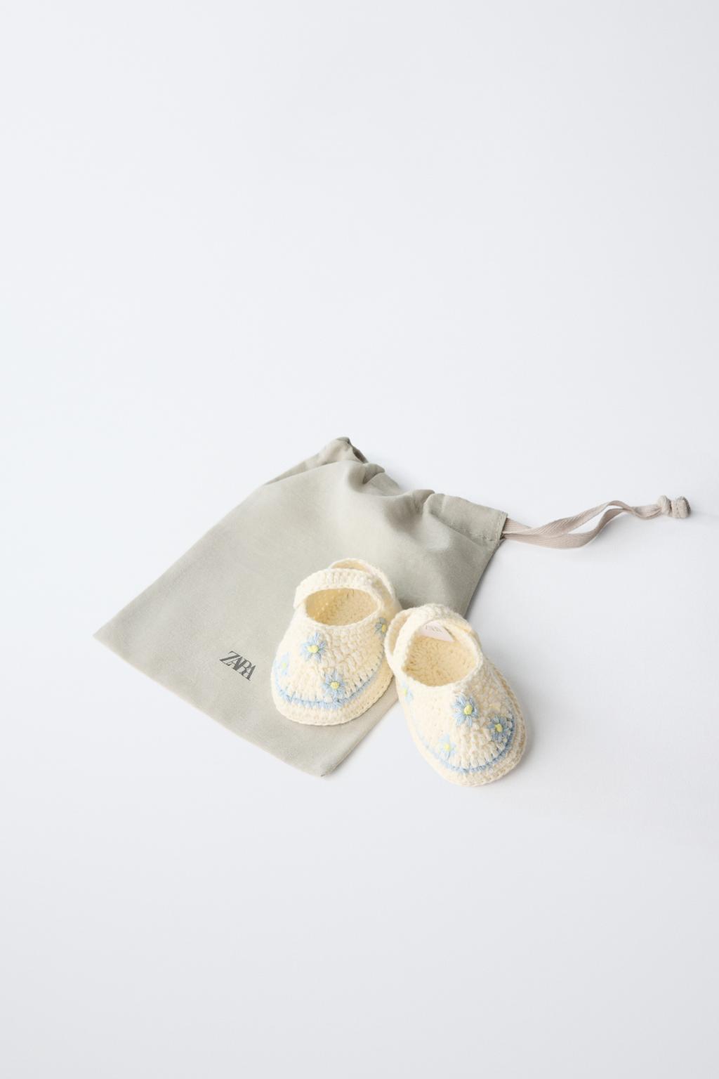 Теплые вязаные ботиночки