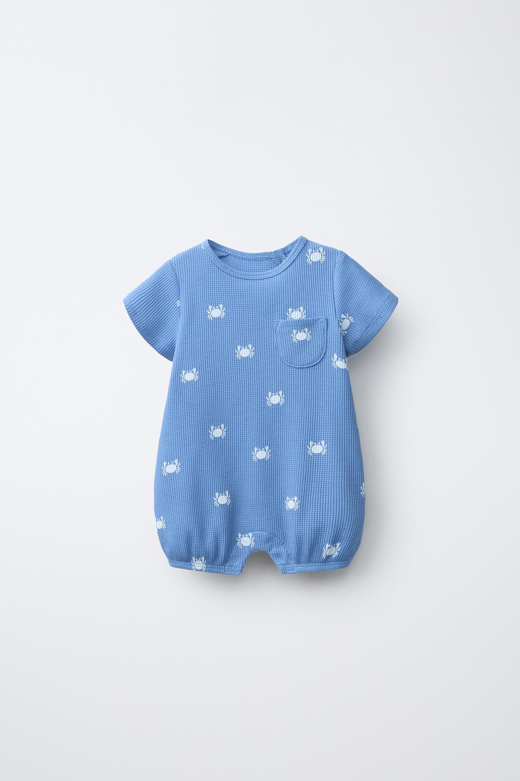 КОМБИНЕЗОН ИЗ РЕЛЬЕФНОЙ ТКАНИ С КРАБАМИ