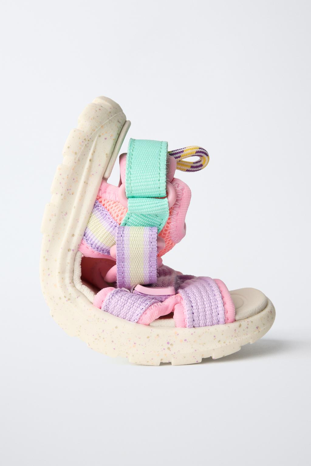 МНОГОЦВЕТНЫЕ ТЕХНИЧЕСКИЕ САНДАЛИИ