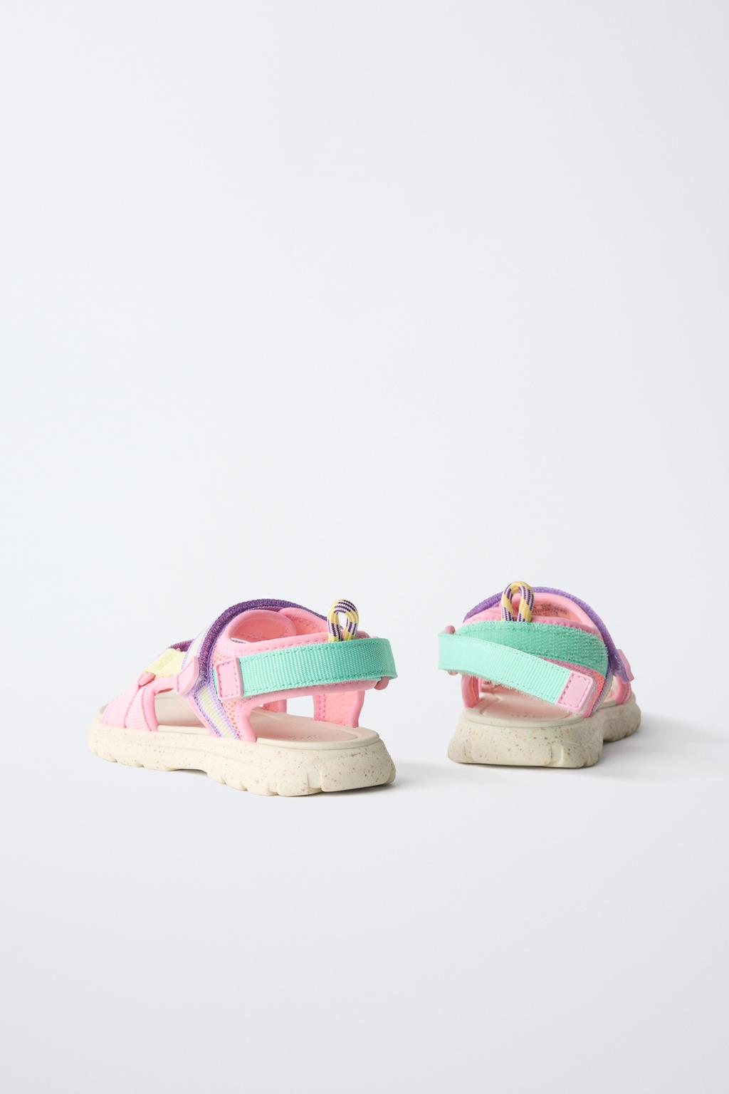 МНОГОЦВЕТНЫЕ ТЕХНИЧЕСКИЕ САНДАЛИИ