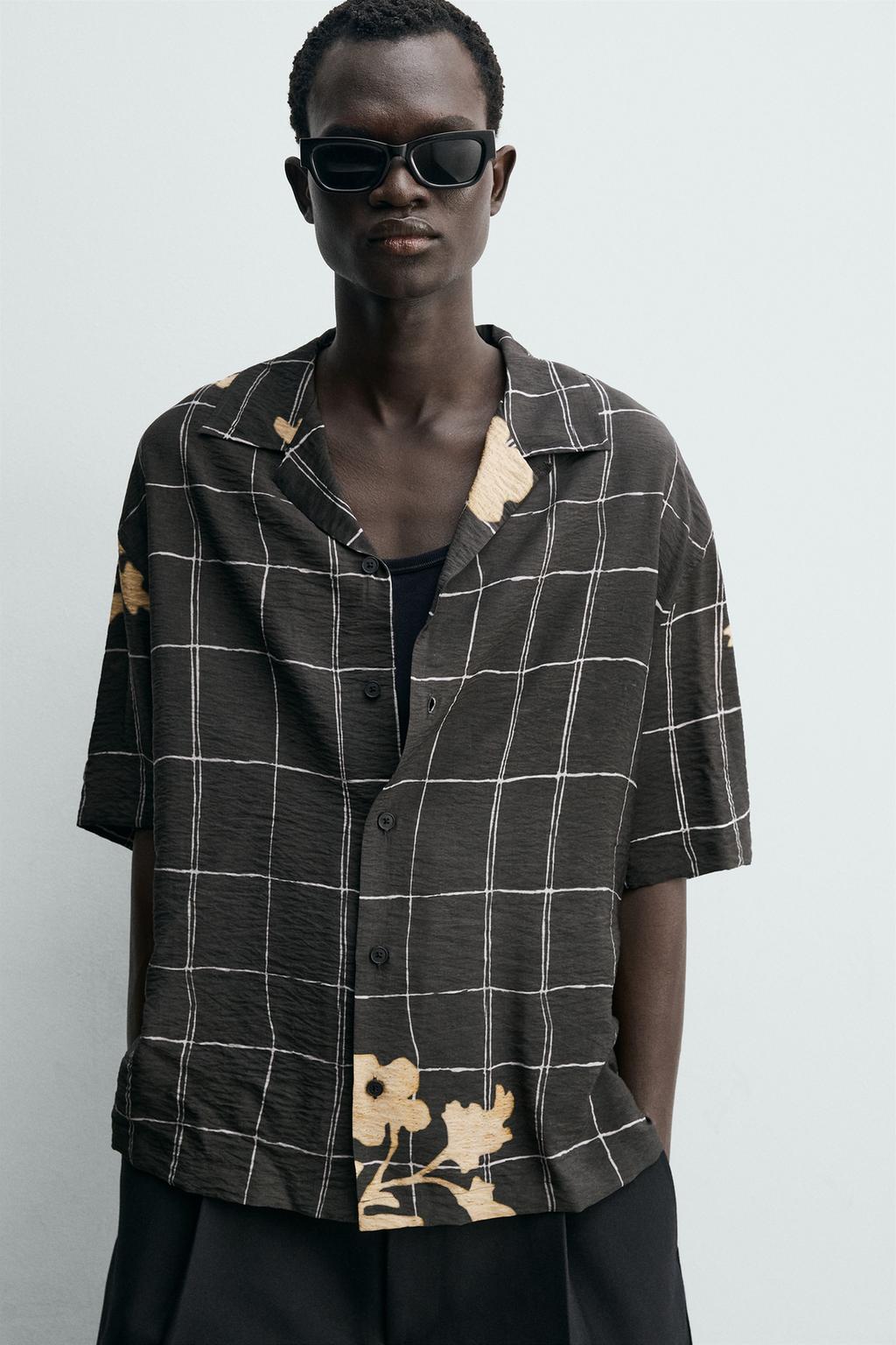 РУБАШКА ИЗ СТРУЯЩЕЙСЯ ТКАНИ С КОМБИНИРОВАННЫМ ПРИНТОМ