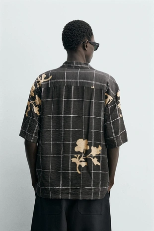 Рубашка из струящейся ткани с комбинированным принтом- Заказать в России