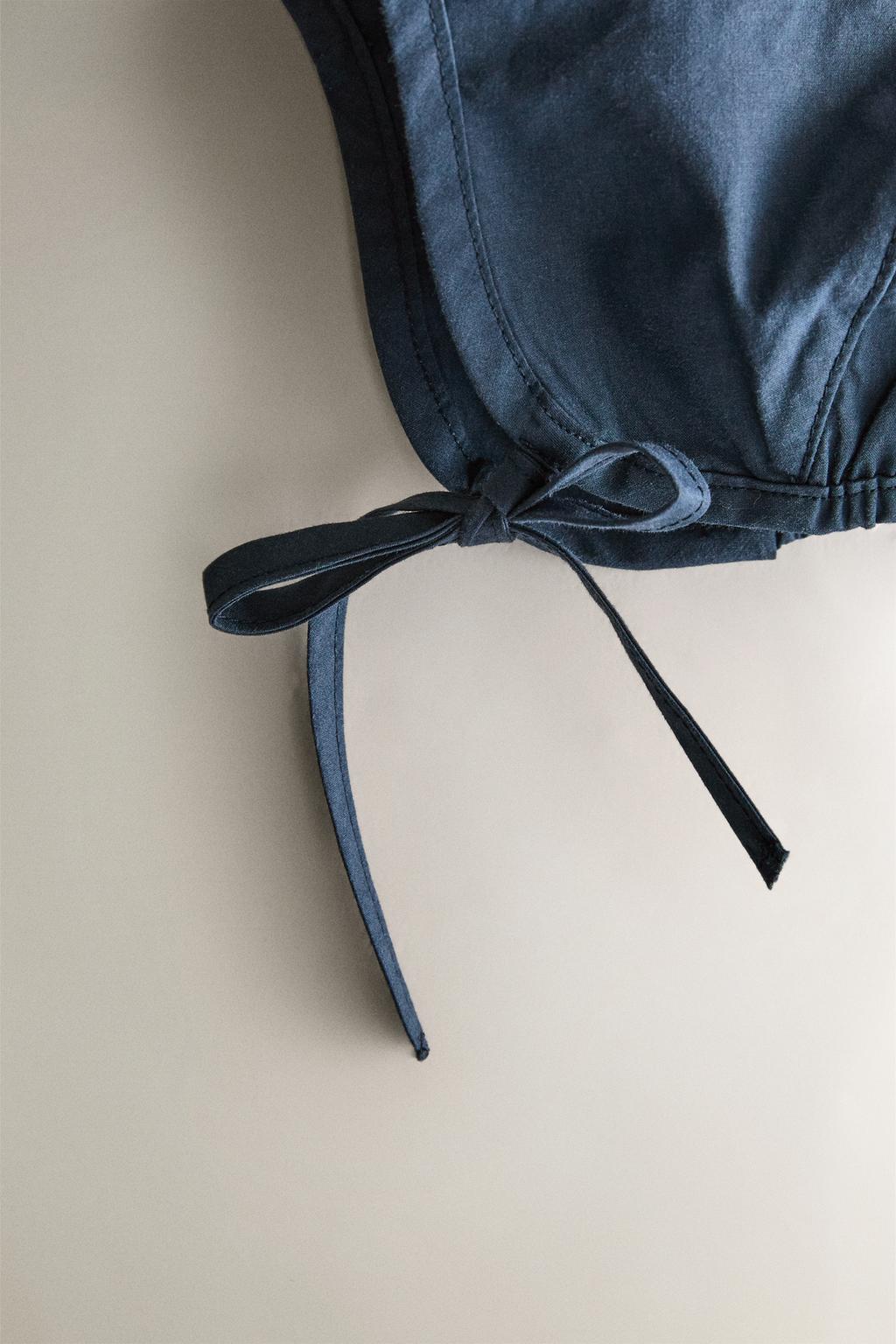 Солнечная шапочка для малышей на пляже