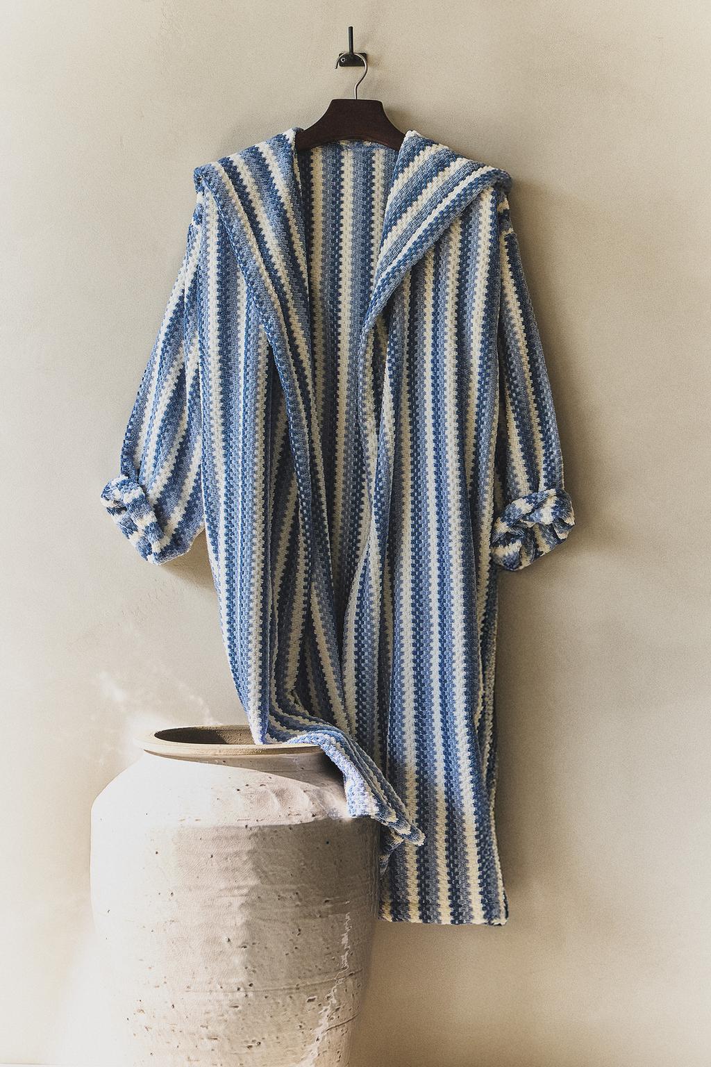 Халат с геометрическим жаккардовым узором