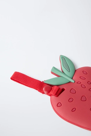 Брелок-идентификатор в форме клубники- Заказать в России