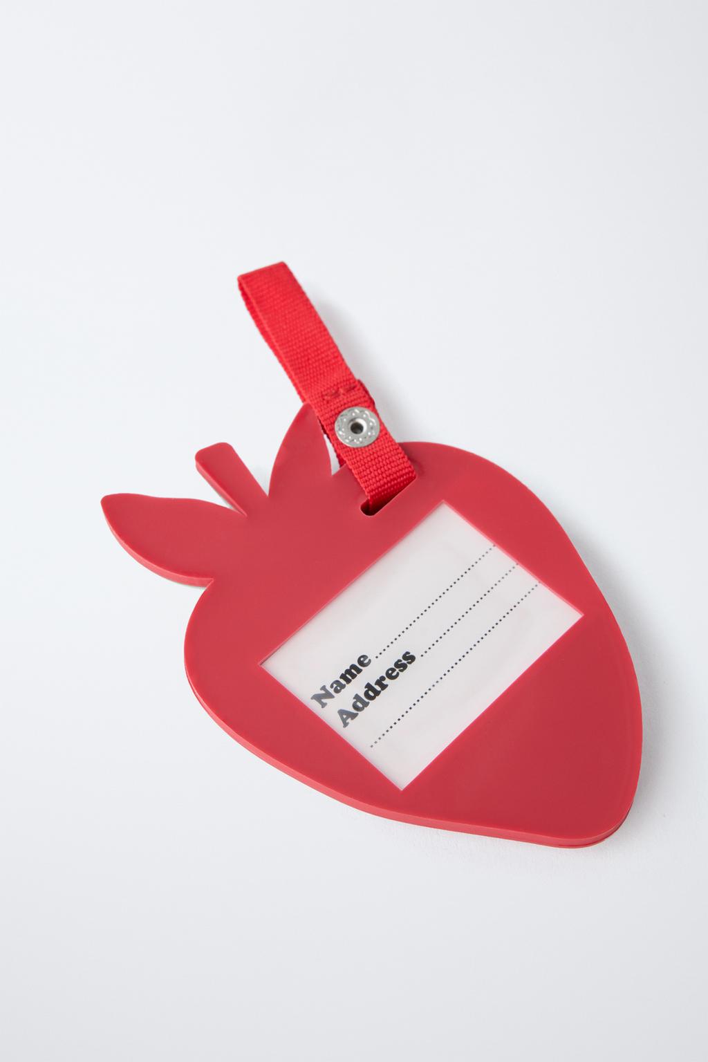 Брелок-идентификатор в форме клубники