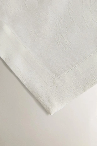 Салфетка для стола с жаккардовыми розами- Заказать в России