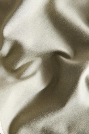 Сатиновый бегунок для стола с оборкой- Заказать в России