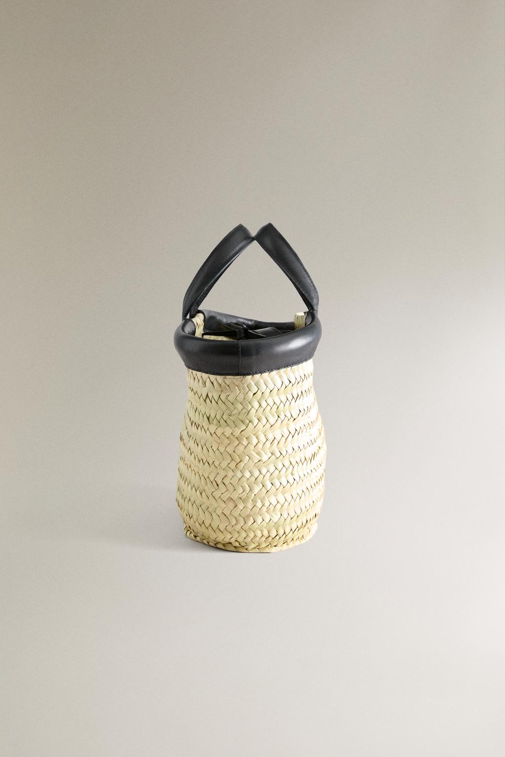 Сумка мини-тоут с деталями из кожи