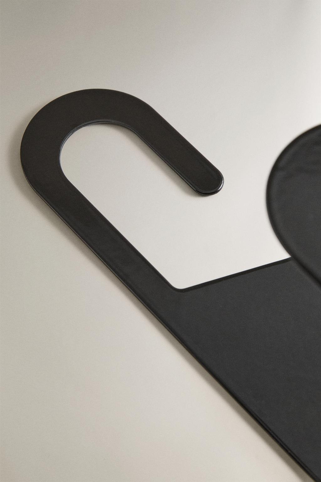 Держатель для садового шланга