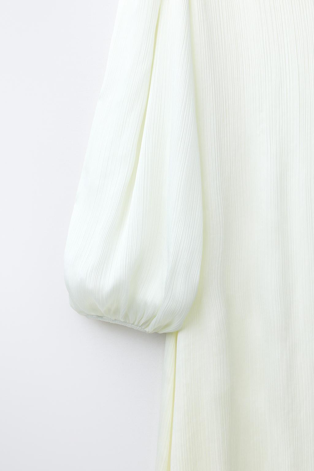 АТЛАСНОЕ ПЛАТЬЕ АСИММЕТРИЧНОГО КРОЯ