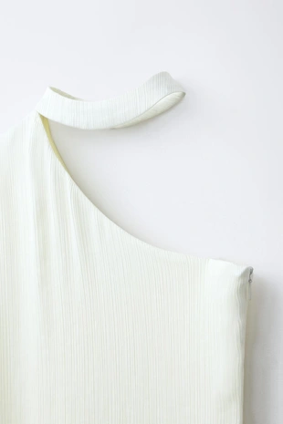 Атласное платье асимметричного кроя- Заказать в России