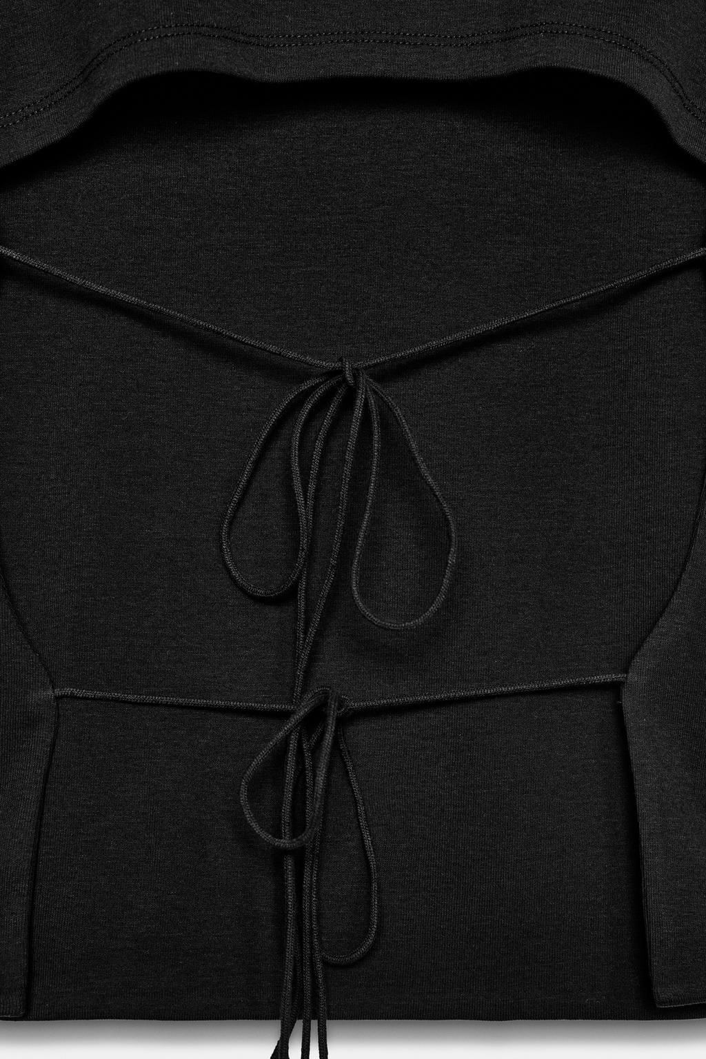 ТОП С ОТКРЫТОЙ СПИНОЙ И ЗАВЯЗКАМИ