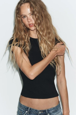 Топ с открытой спиной и завязками