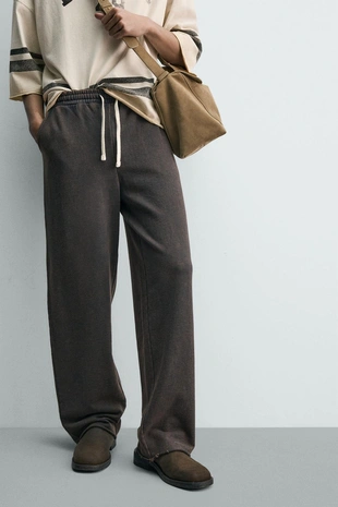Джоггеры прямого кроя с эффектом потертости- Заказать в России