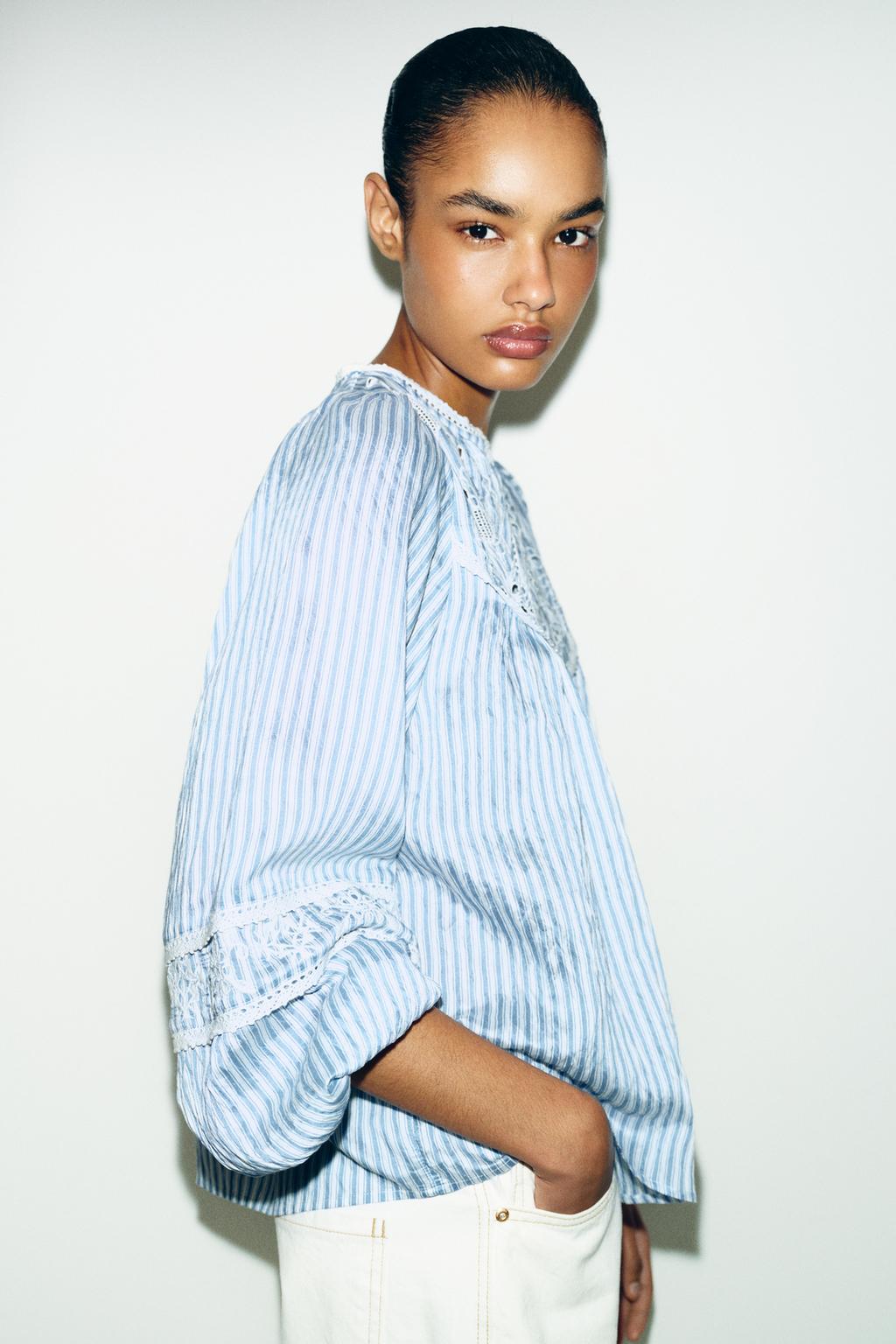 БЛУЗА С ВЫШИВКОЙ И ПОЛОСКАМИ