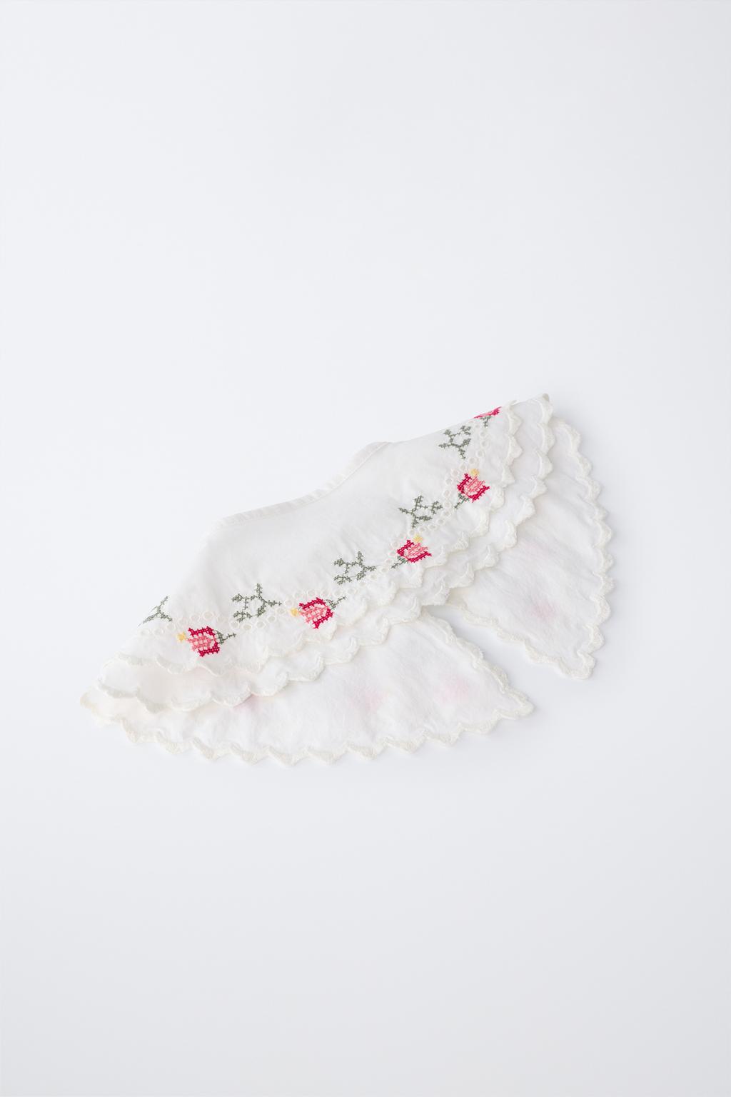 ВОРОТНИК ИЗ ПОПЛИНА С ВЫШИВКОЙ КРЕСТИКОМ