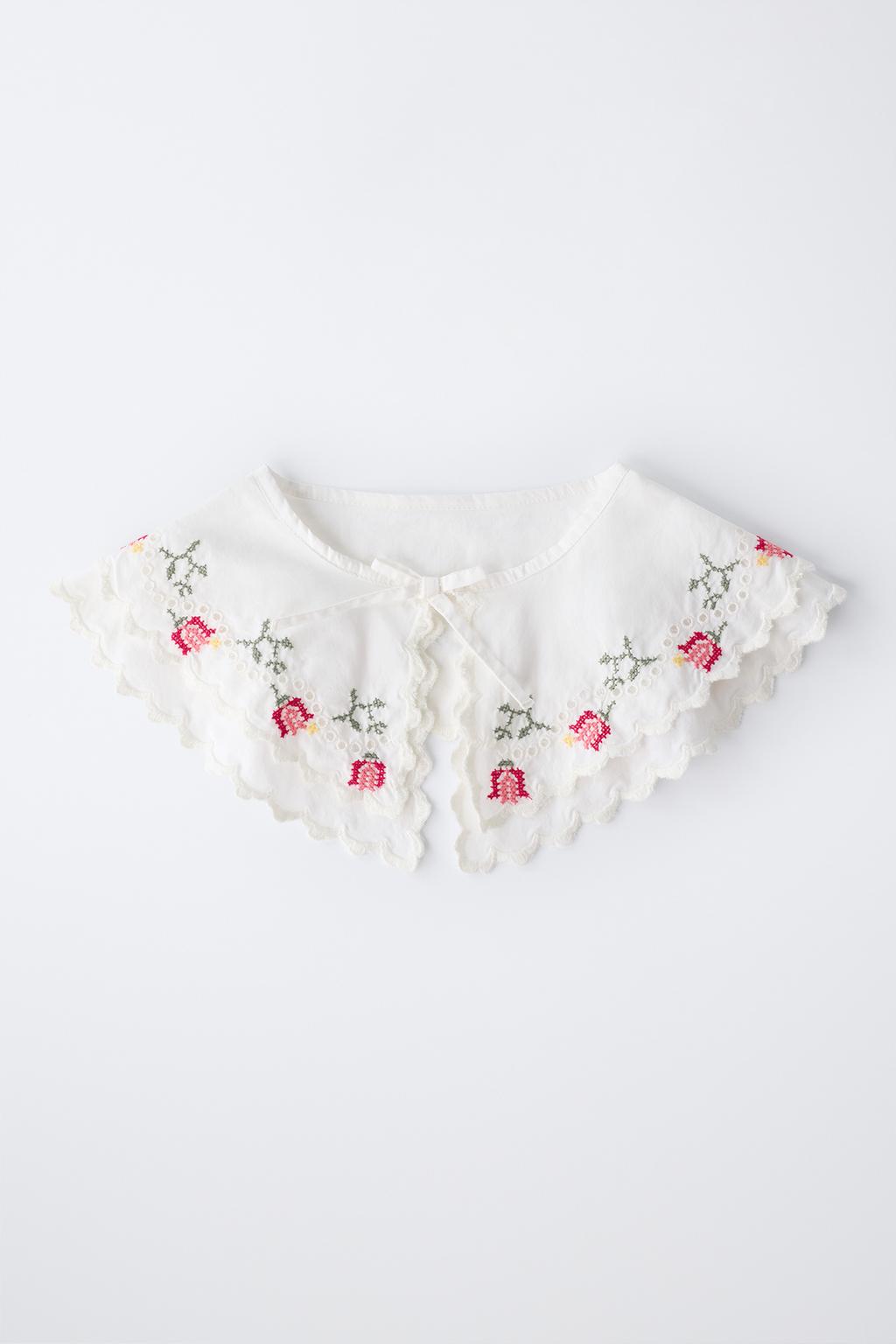 ВОРОТНИК ИЗ ПОПЛИНА С ВЫШИВКОЙ КРЕСТИКОМ