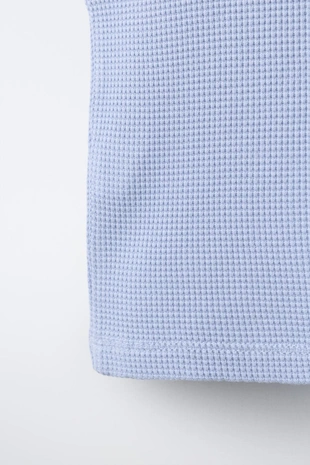 Топ из рифленого трикотажа с надписью