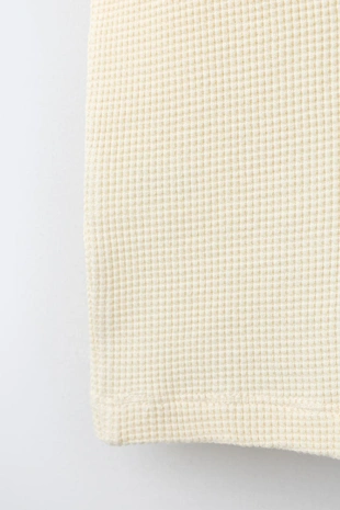 Топ из рифленого трикотажа с надписью