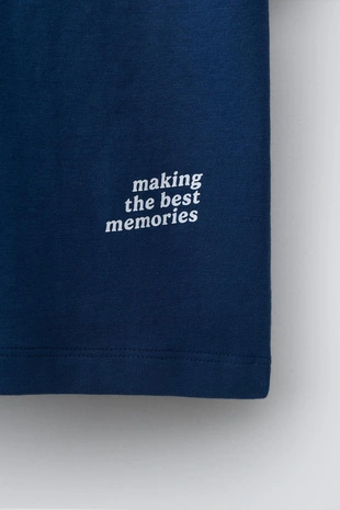 Футболка с надписью «мама и папа»