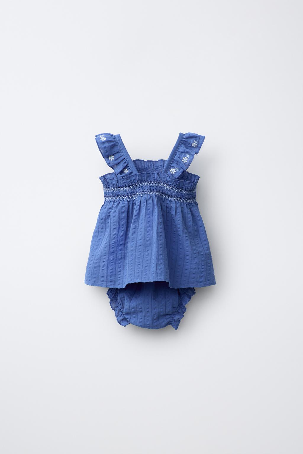 КОМПЛЕКТ ИЗ БЛУЗЫ И ТРУСОВ С ВЫШИТЫМИ ЦВЕТАМИ