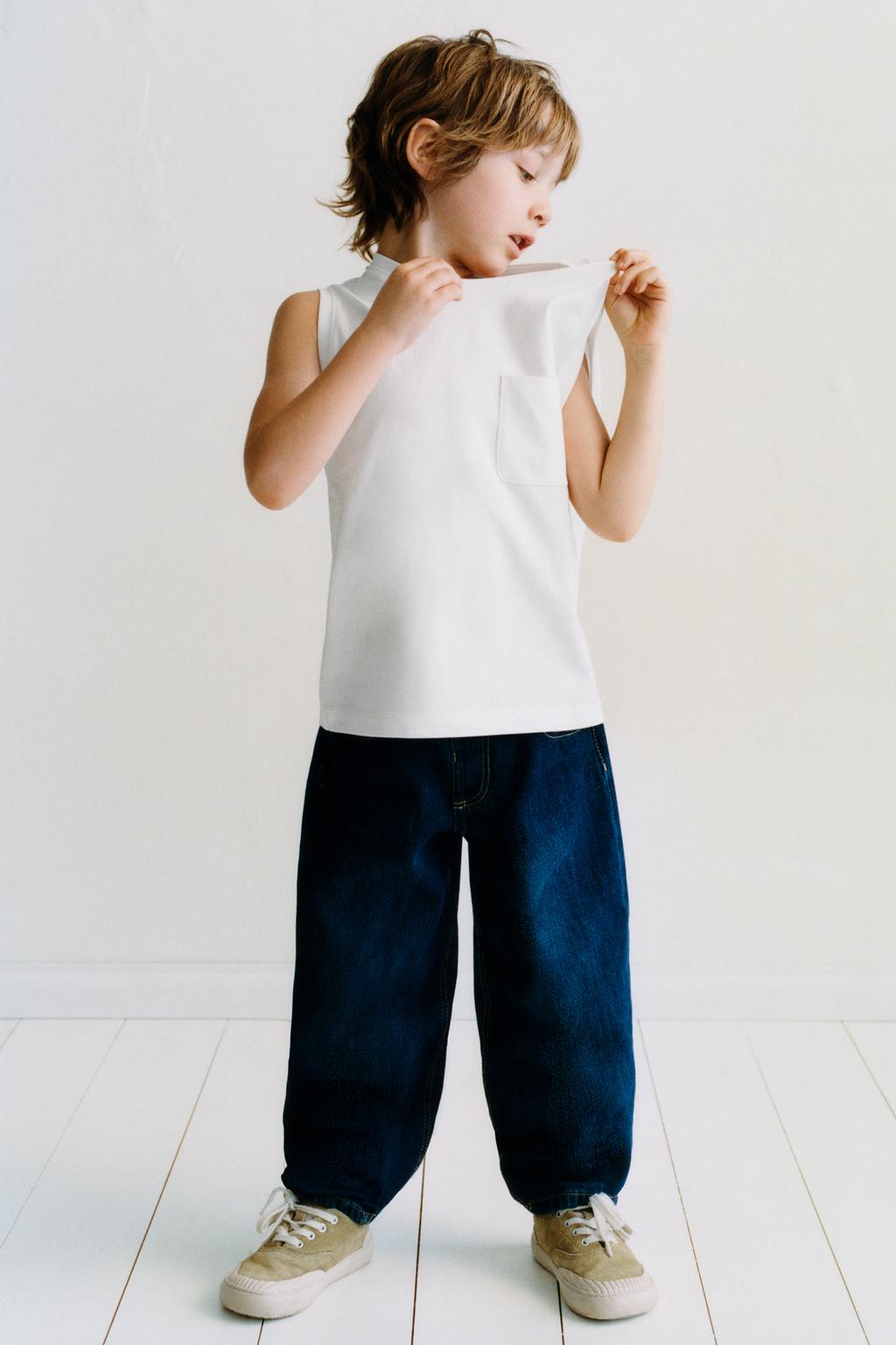 ОДНОТОННАЯ ФУТБОЛКА С КАРМАНОМ