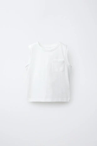 Однотонная футболка с карманом