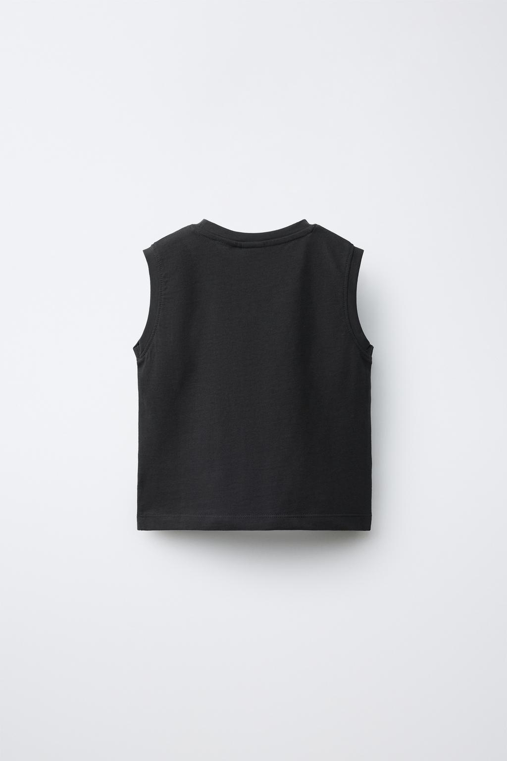 ОДНОТОННАЯ ФУТБОЛКА С КАРМАНОМ