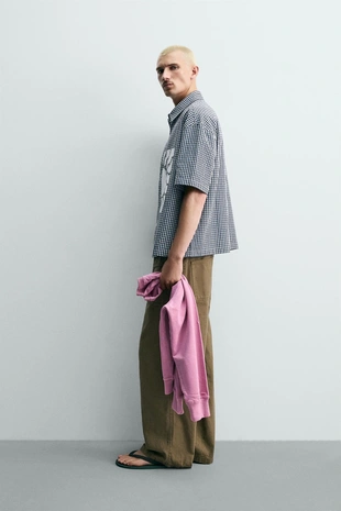 Рубашка  в клетку с контрастными нашивками- Заказать в России