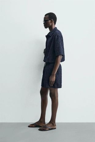 Жаккардовые шорты из рельефной ткани- Заказать в России