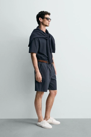 Шорты стандартной посадки со складками