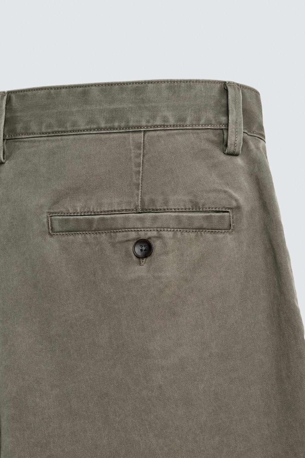 ШОРТЫ стандартной посадки СО СКЛАДКАМИ