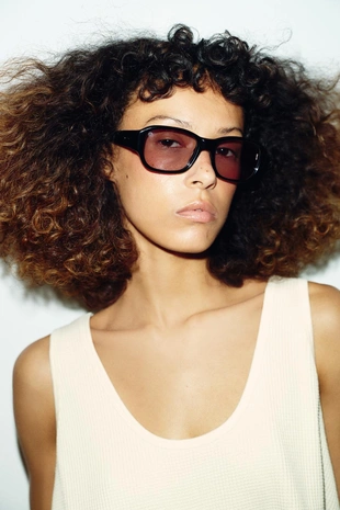 Структурный топ на бретелях