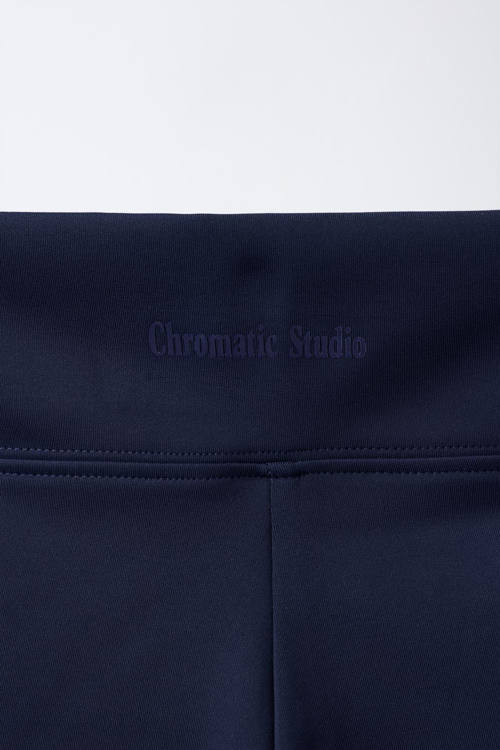 СПОРТИВНЫЕ ЛЕГГИНСЫ-ВЕЛОСИПЕДКИ С ЛАМПАСАМИ