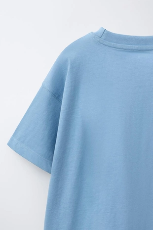 Футболка с рельефной надписью- Заказать в России