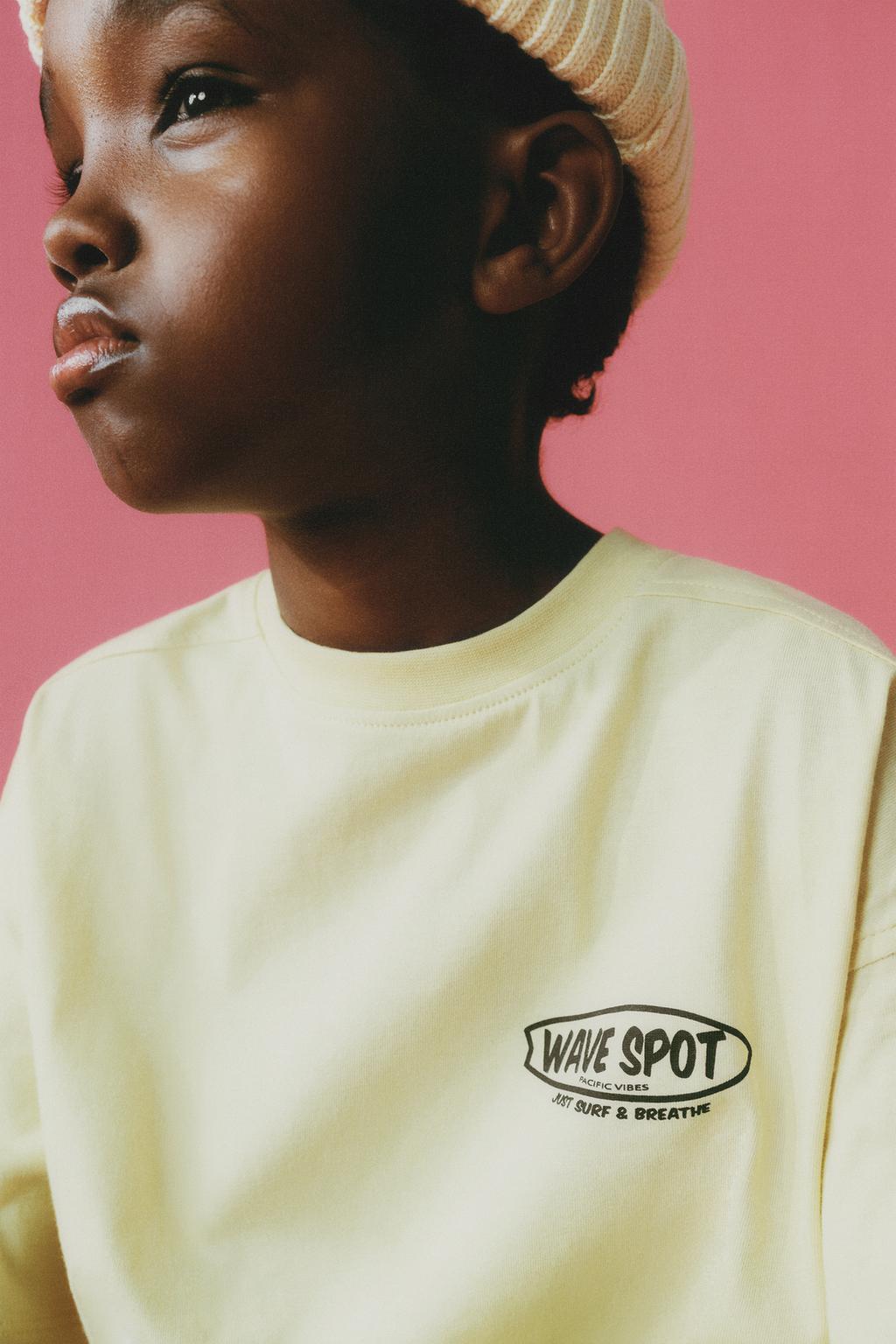 КОМПЛЕКТ ИЗ ФУТБОЛКИ И ШОРТОВ