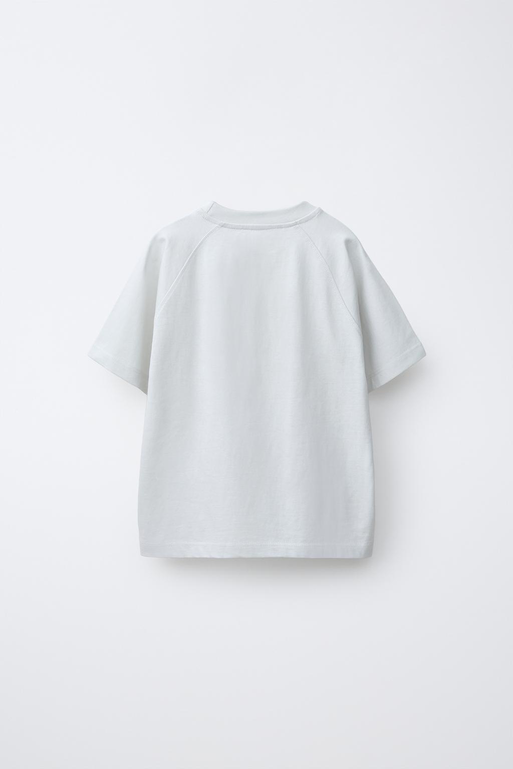 КОМПЛЕКТ ИЗ ФУТБОЛКИ И ШОРТОВ