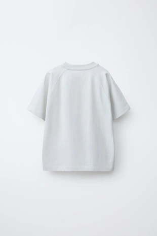 Комплект из футболки и шортов