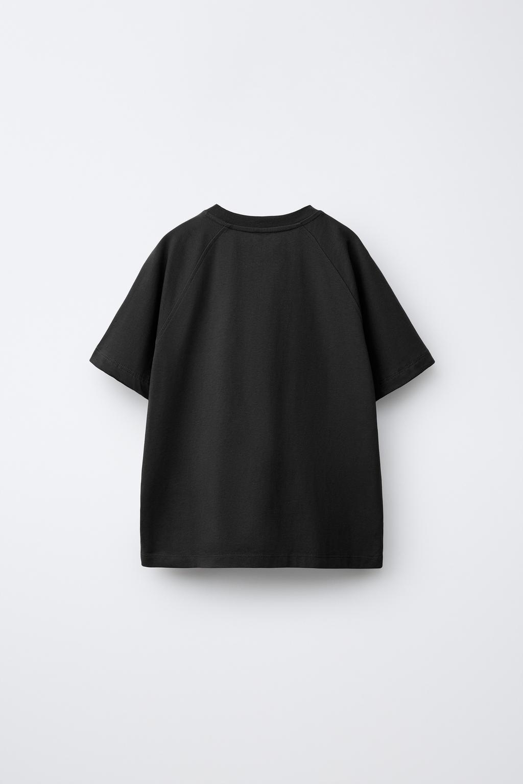 КОМПЛЕКТ ИЗ ФУТБОЛКИ И ШОРТОВ